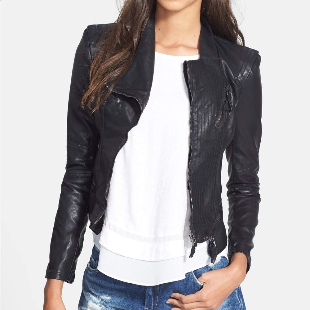 BLANKNYC (faux) leather jacket!